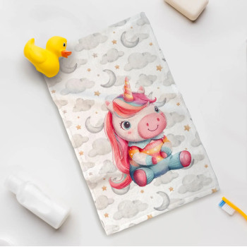 Хавлиена детска кърпа Unicorn – вълшебство и мекота за малките мечтатели
