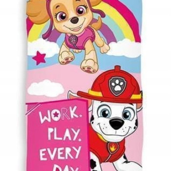 Памучна плажна кърпа Paw Patrol с героите Skye и Marshall – забавление за малките фенове